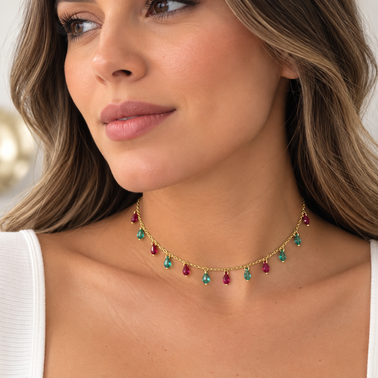 Collar de circones