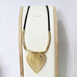 COLLAR DE PELTRE