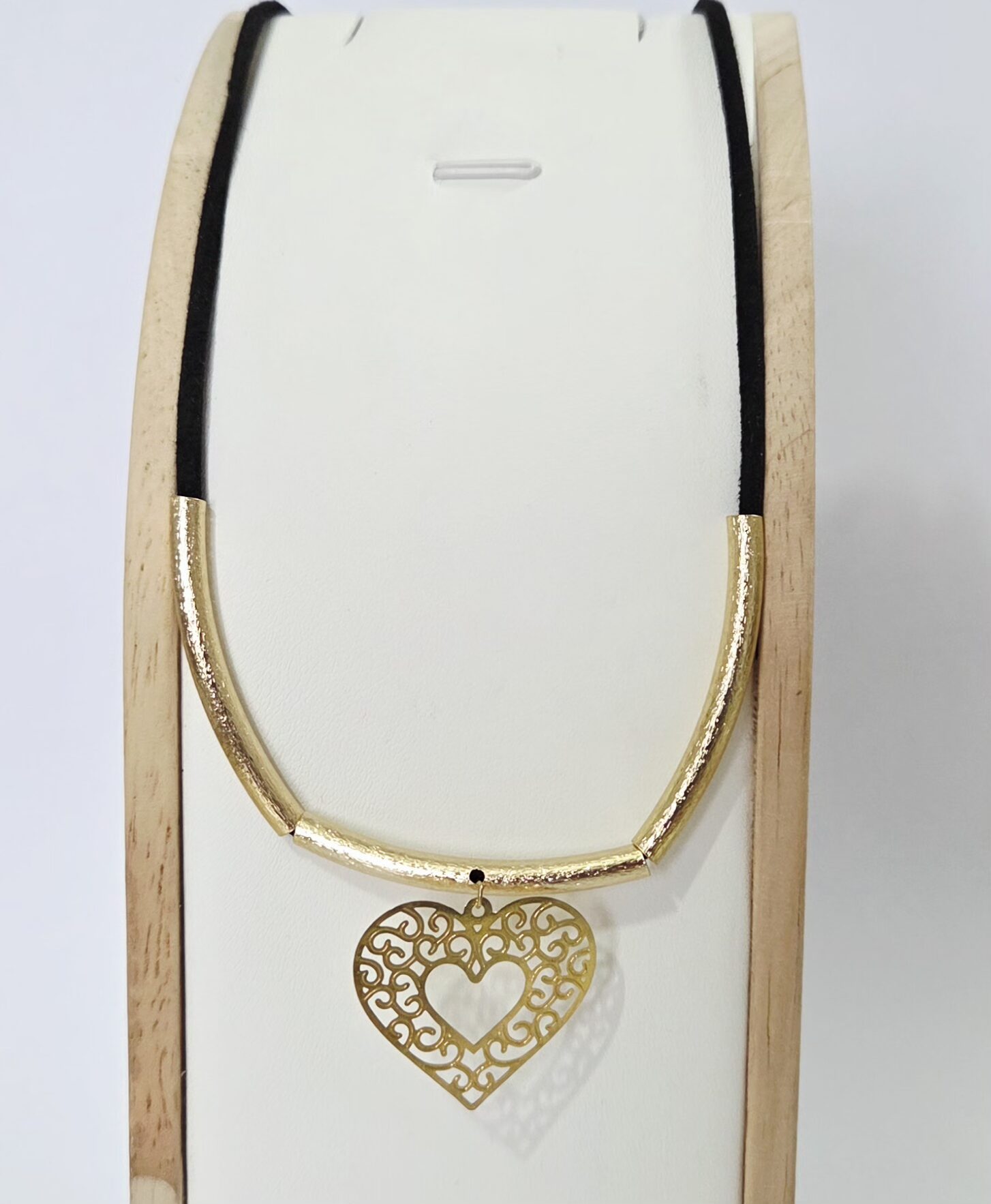 COLLAR DE PELTRE